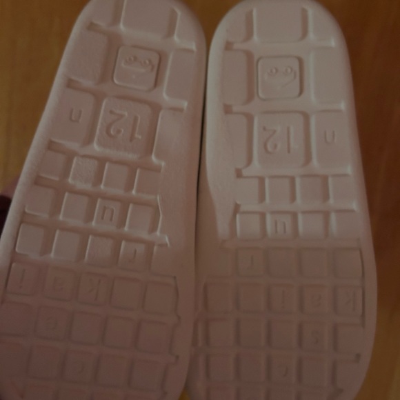 See Kai Run Girl’s Silver Sandals Shayna New w/o tags - Picture 3 of 5